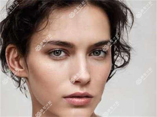 洗牙的项目百科?洗牙相关治疗优缺点以及禁忌人群?