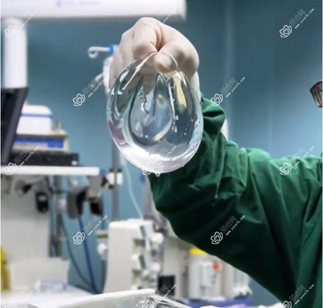 隆胸后可以喂母乳吗