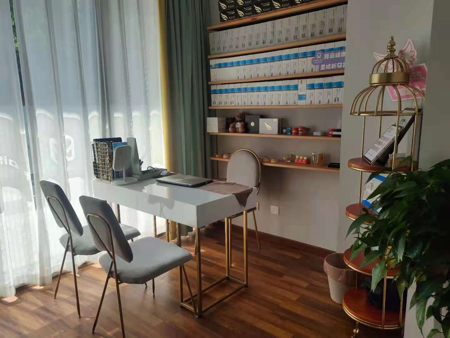 三、绵阳全家牙医口腔苏迪医生