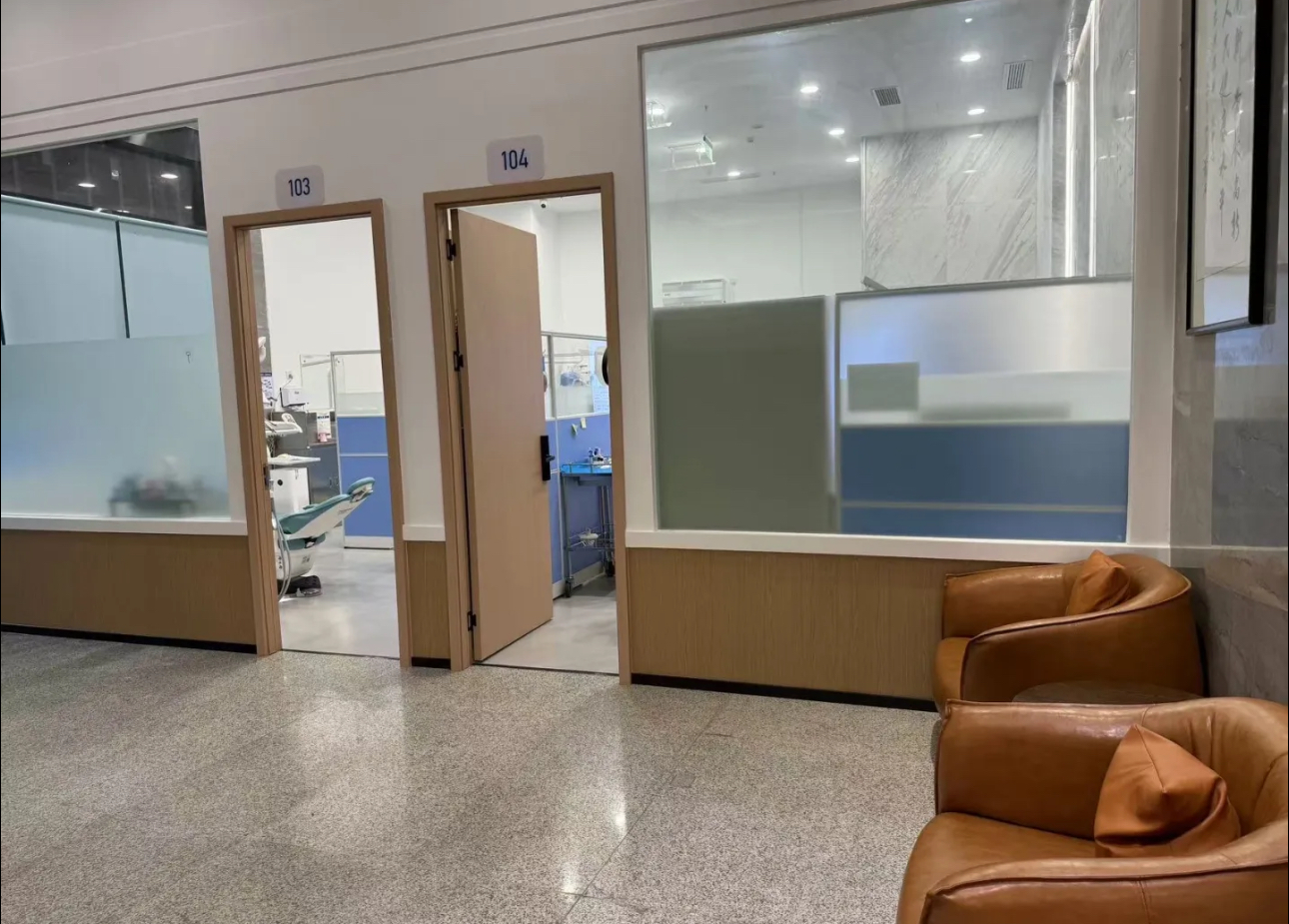 六、成都安玉医院种植牙多少钱？用户建议