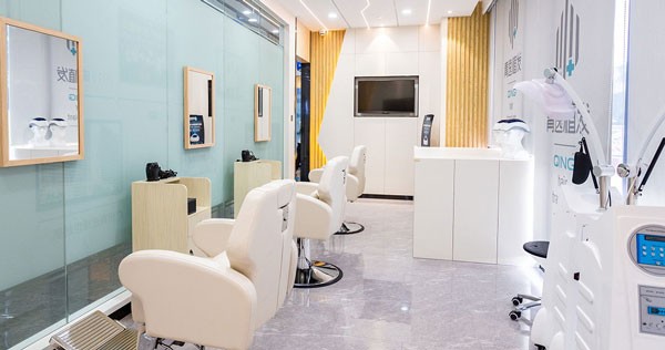 二、广州青逸植发地址查询方式