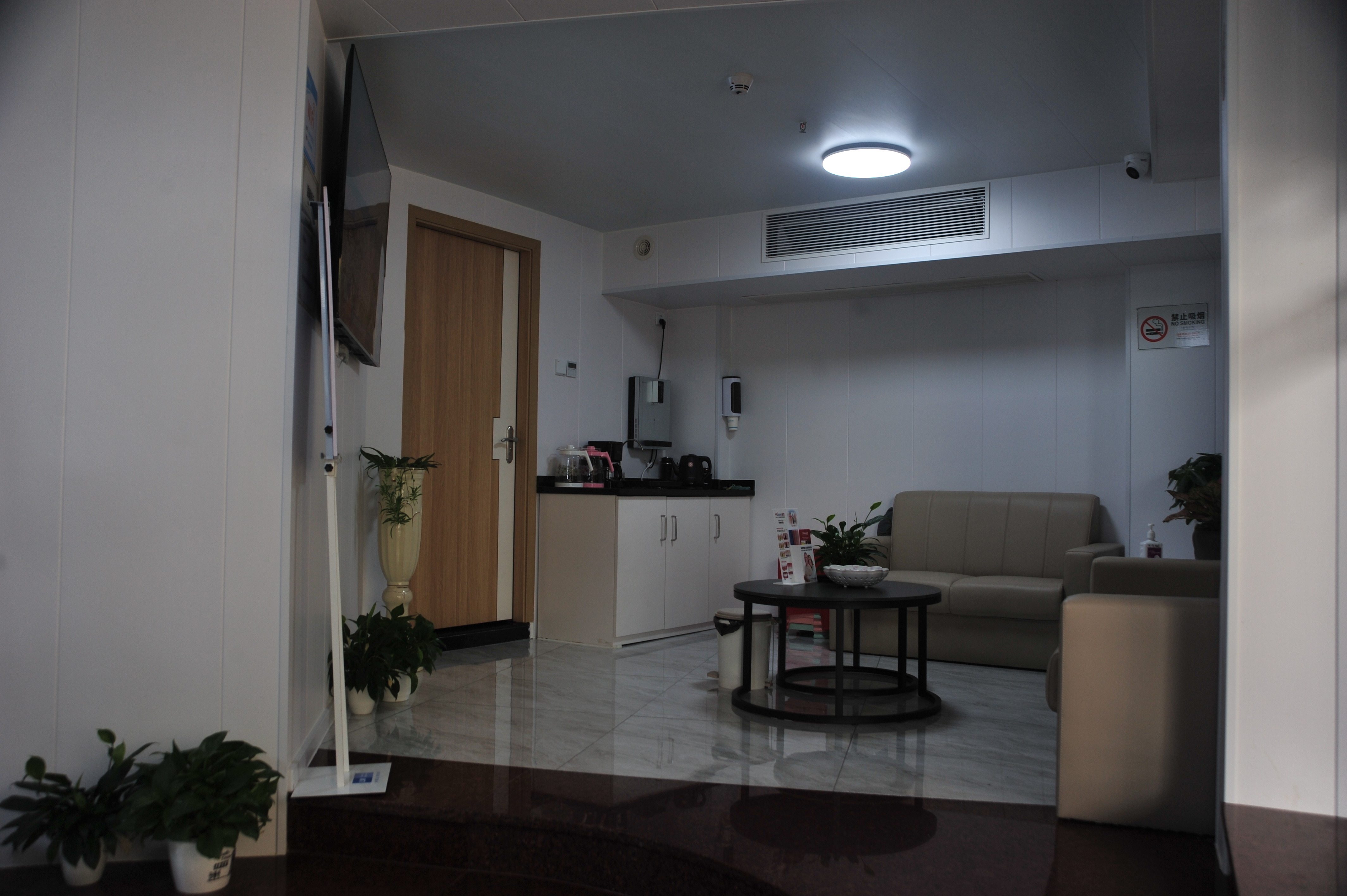 三、深圳麦芽口腔医院的价格体系与性价比分析