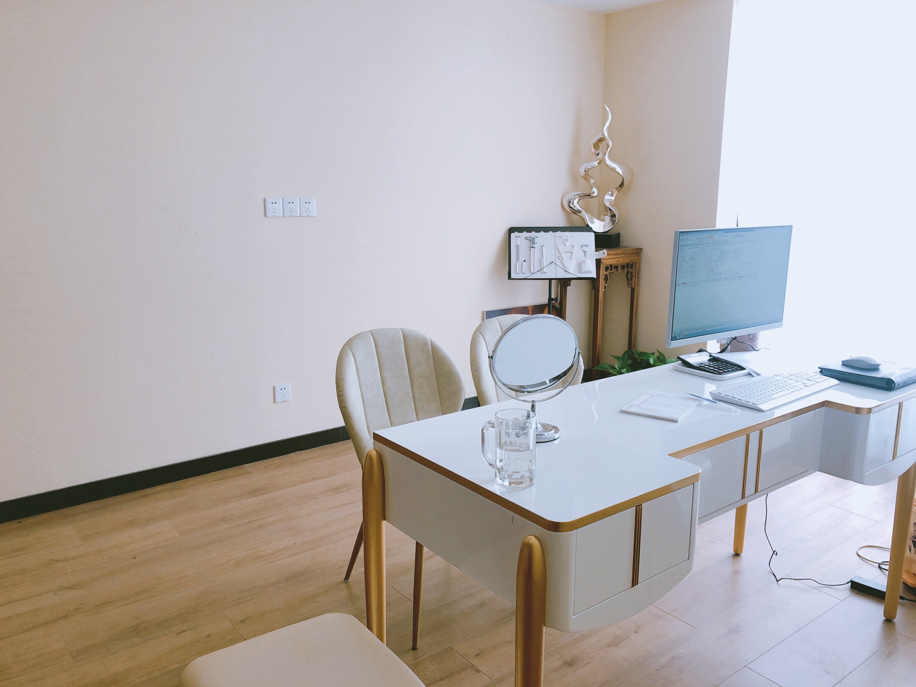 四川晶肤朱永光在成都的两家医院，技术特点和价格解析