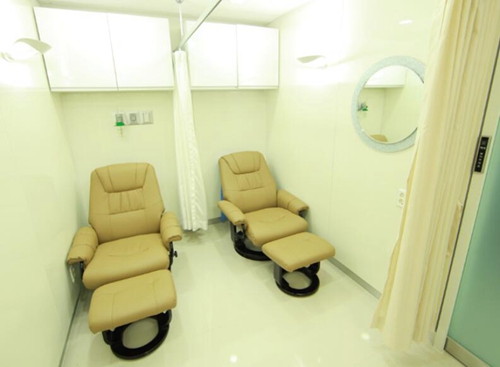 四、Banobagi韩国皮肤科的口碑真相：好评与差评并存