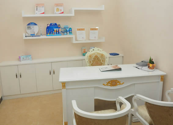 三、广州华美整形美胸医生团队解析